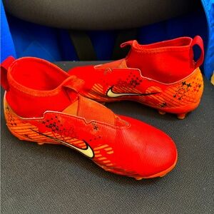 Used- Nike Kids' Mercurial Zoom Superfly 9 Academy FG Cleat Red/Black 3.5Y